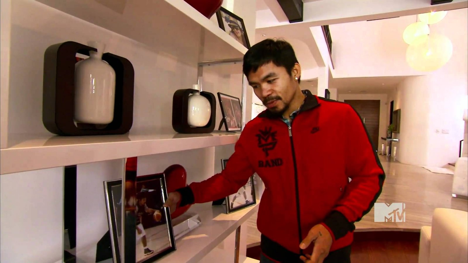 Manny Pacquiao on MTV Cribs