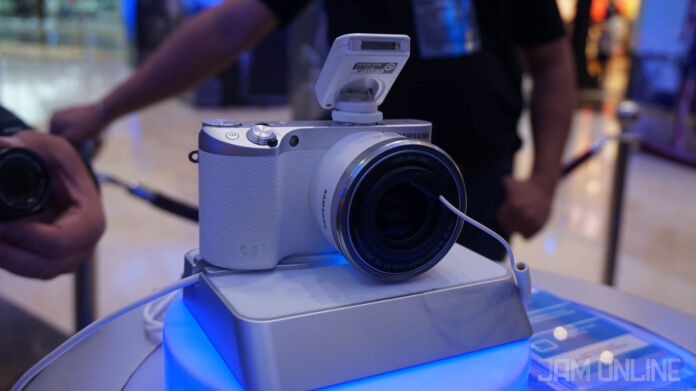 Samsung launches the NX500 with Xander Angeles