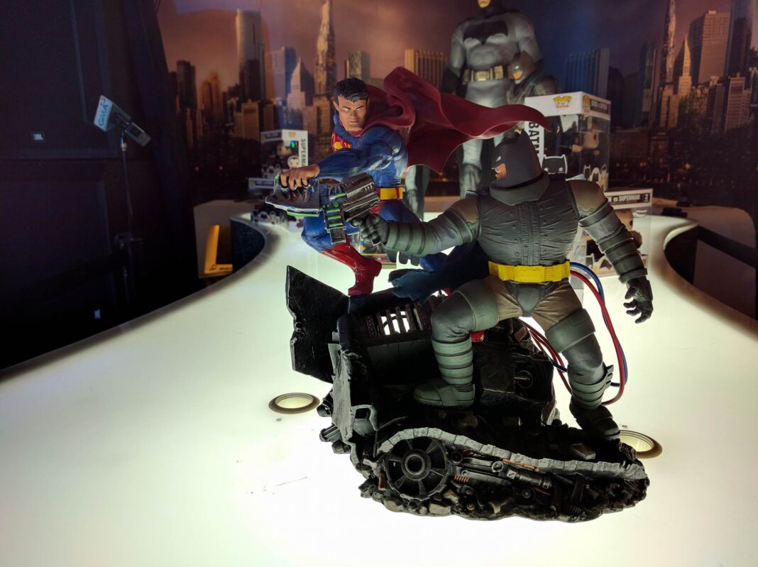 Batman vs Superma.jpg