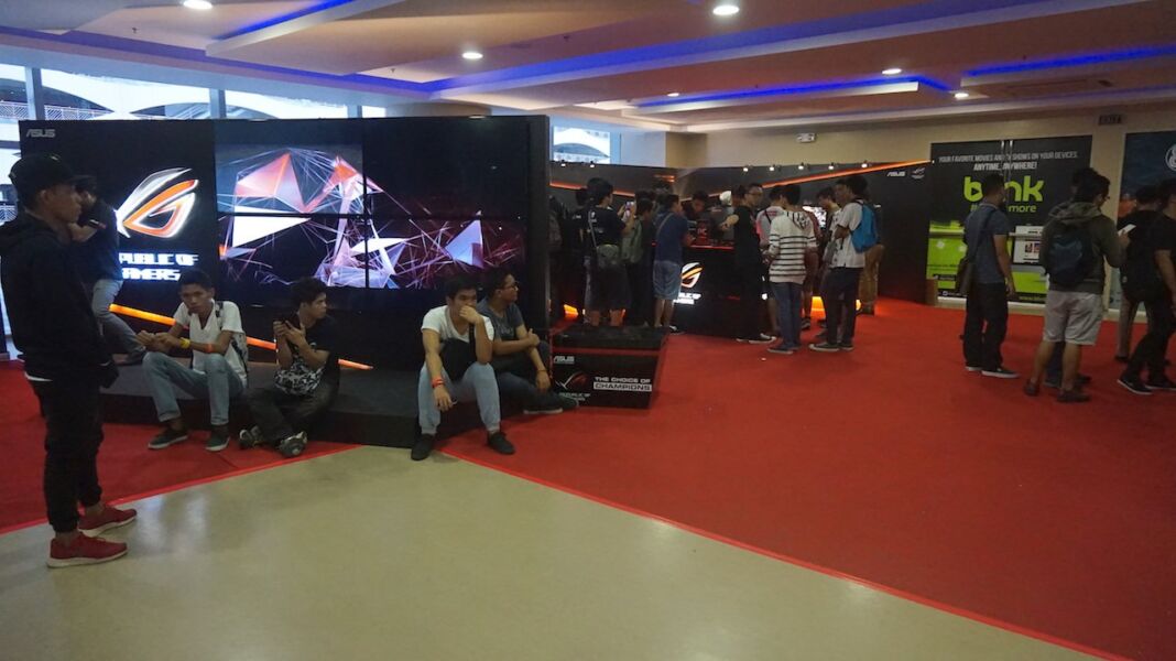 ASUS ROG Booth