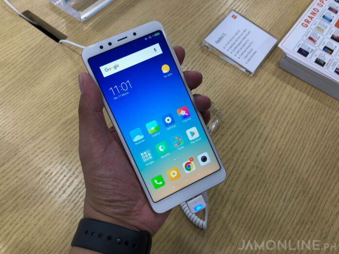 Xiaomi Redmi 5, Mi Mix 2 and Mi 6 Spotted at Mi Flagship Store Megamall