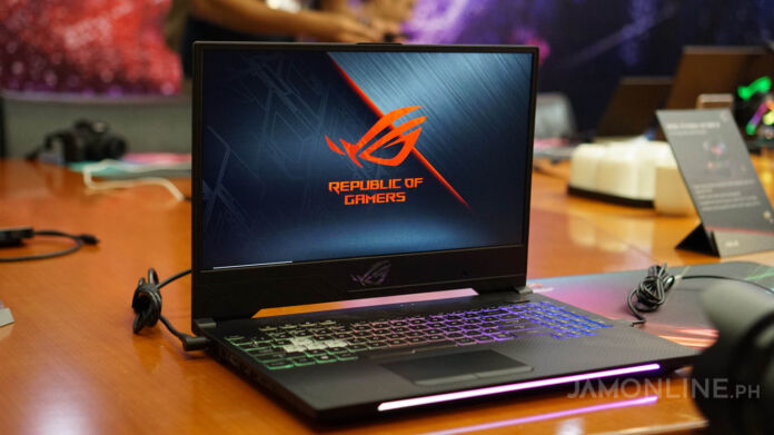 ASUS ROG Strix Scar GL504 & ROG Hero GL504 Unveiled at Computex 2018