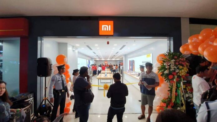 Mi Authorized Store Market Market now open