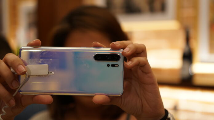 Huawei Philippines unveils the price of the P30 and P30 Pro