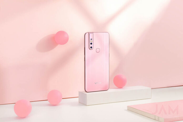 Vivo V15 now comes in limited-edition Blossom Pink color