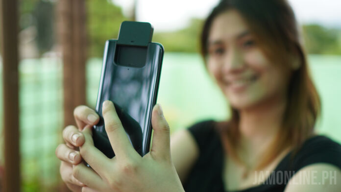 ASUS Zenfone 8 Flip Review