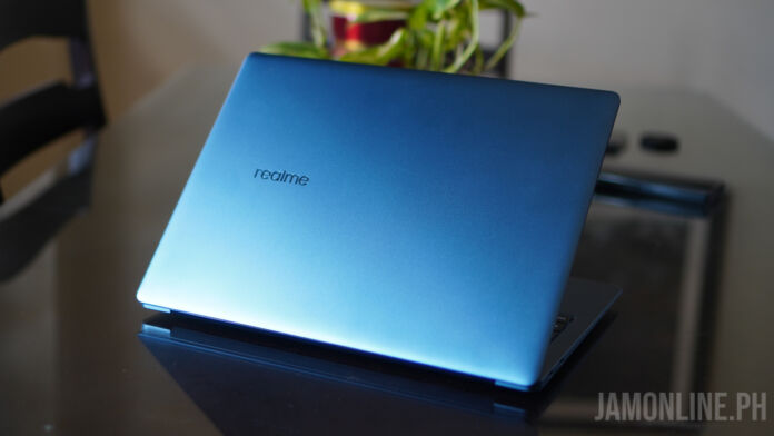 realme Book Unboxing and First Impressions Video