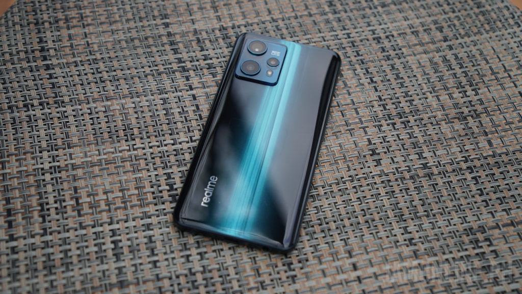 realme 9 Pro+ Review: A tough mid-range contender