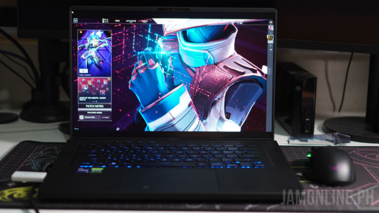 ROG Zephyrus M22 27