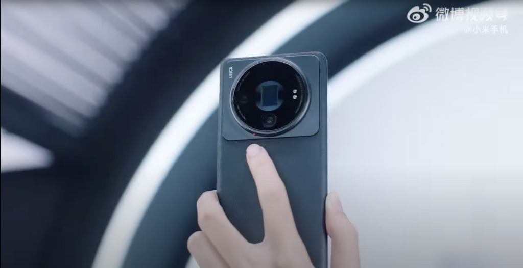 Xiaomi unveils concept phone with interchangeable camera lenses