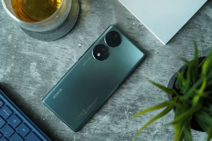 HONOR 70 5G Now Available in Emerald Green Color