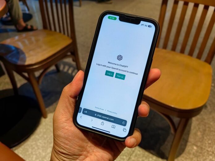 OpenAI launches ChatGPT app for iOS in the US, coming soon to the rest of the world