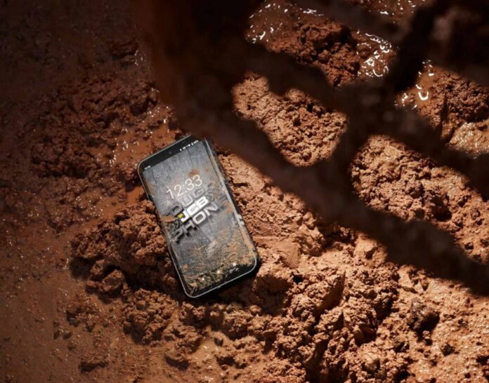 JCB outs new rugged Android phones: Toughphone and Toughphone Max