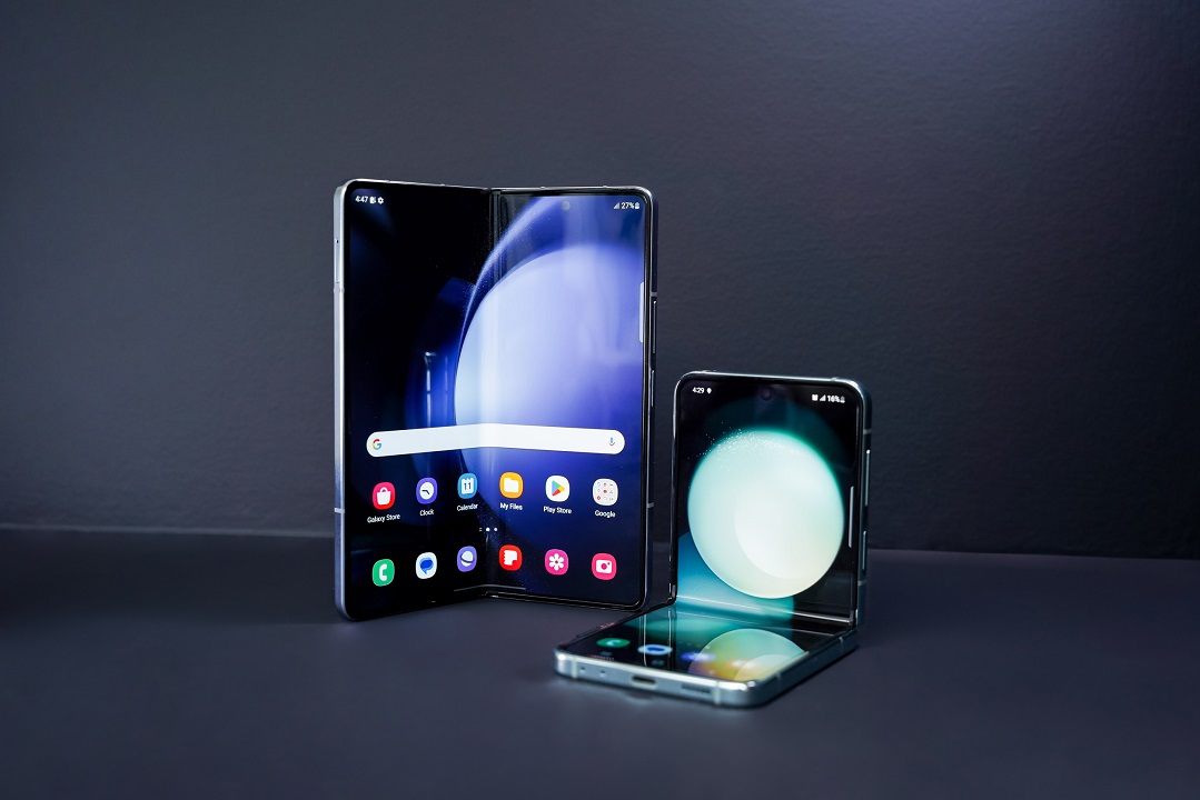 Smart Galaxy Z Fold and Flip