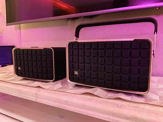 JBL brings classic 70s design to their brand new speaker and turntable