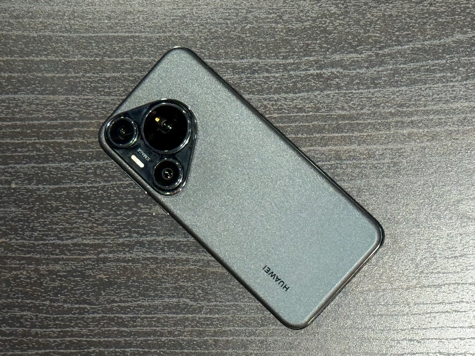 huawei pura back