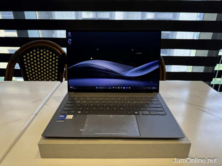 ASUS Zenbook S OLED x