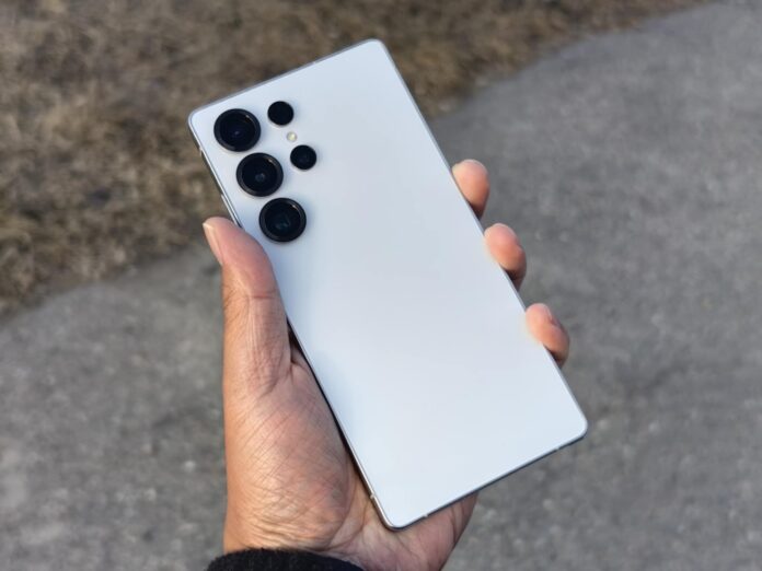 Samsung Galaxy S Ultra ()