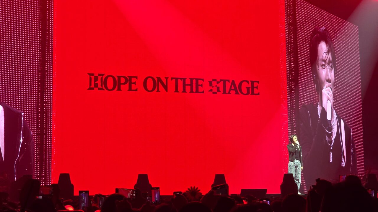 smart showcases g standalone technology at j hopes hope on the stage concert