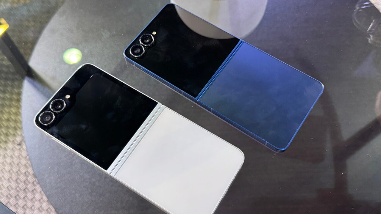 samsung galaxy z flip official