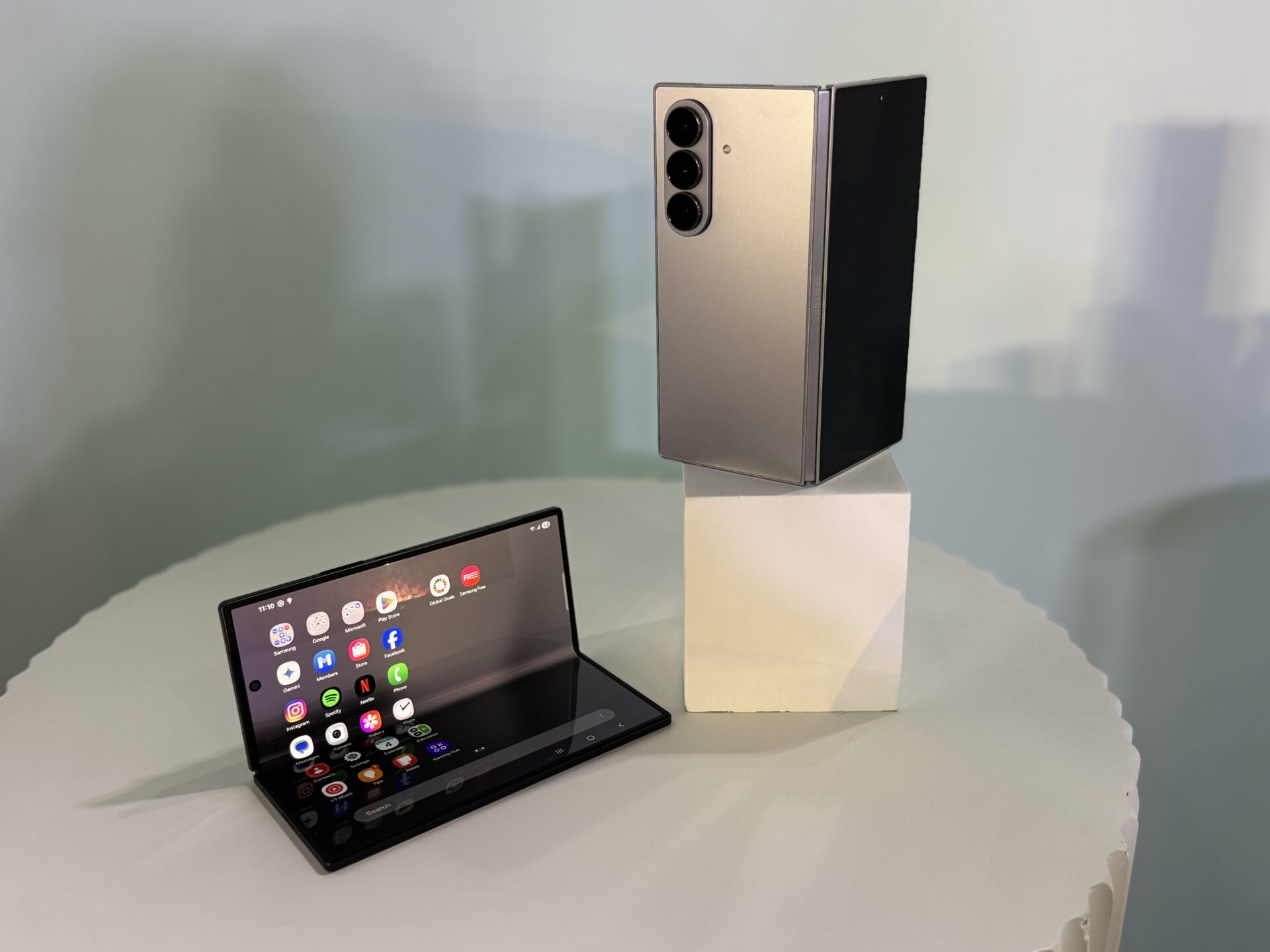 samsung galaxy z fold