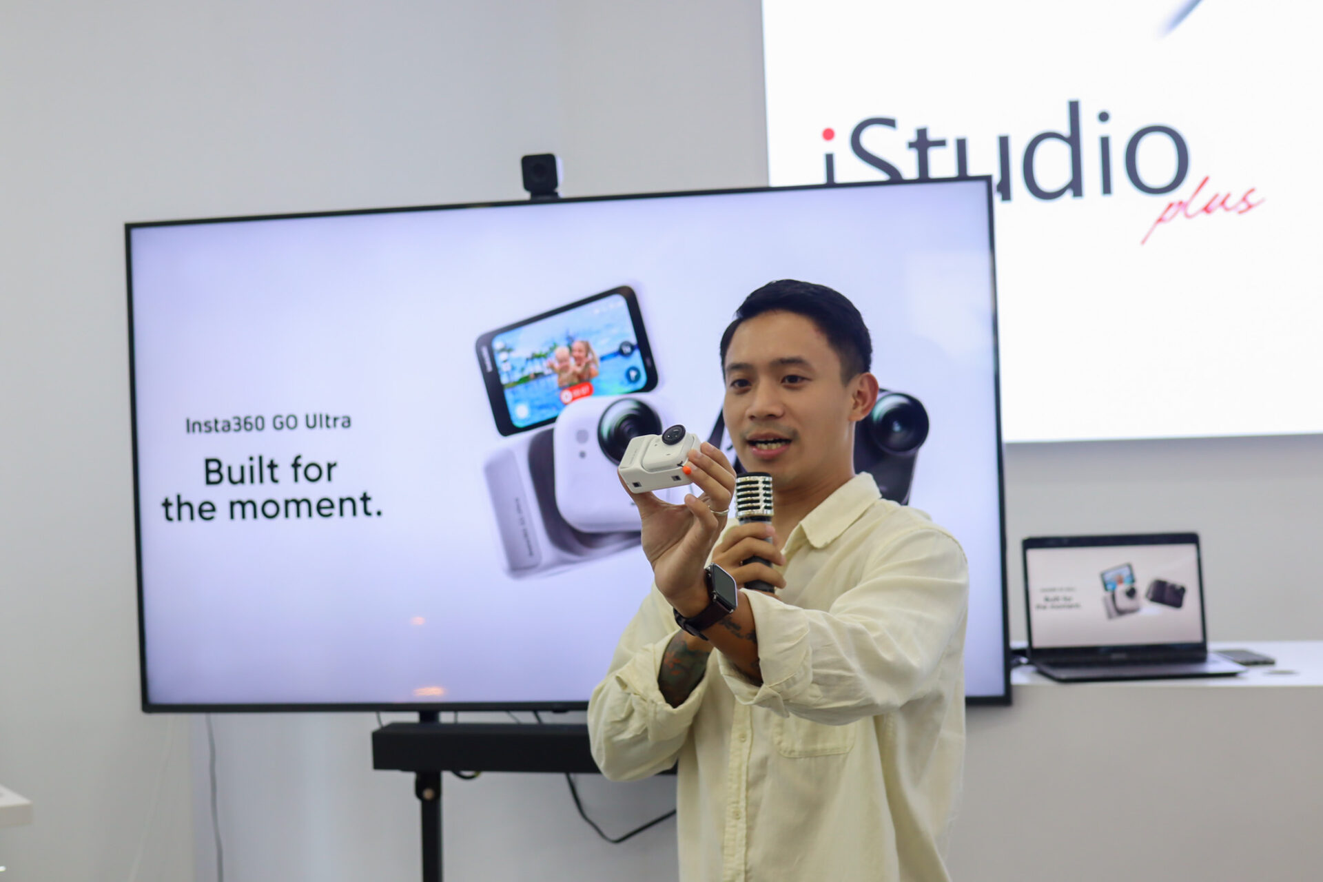 istudio plus insta360