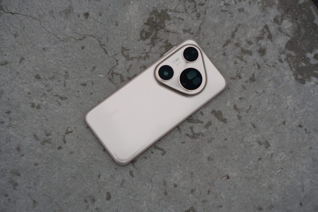 HUAWEI Pura Ultra ()