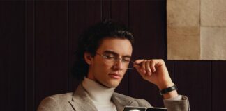 HUAWEI Mate X7 Now Available in the Philippines for PHP 119,999 Scenario Shot ()