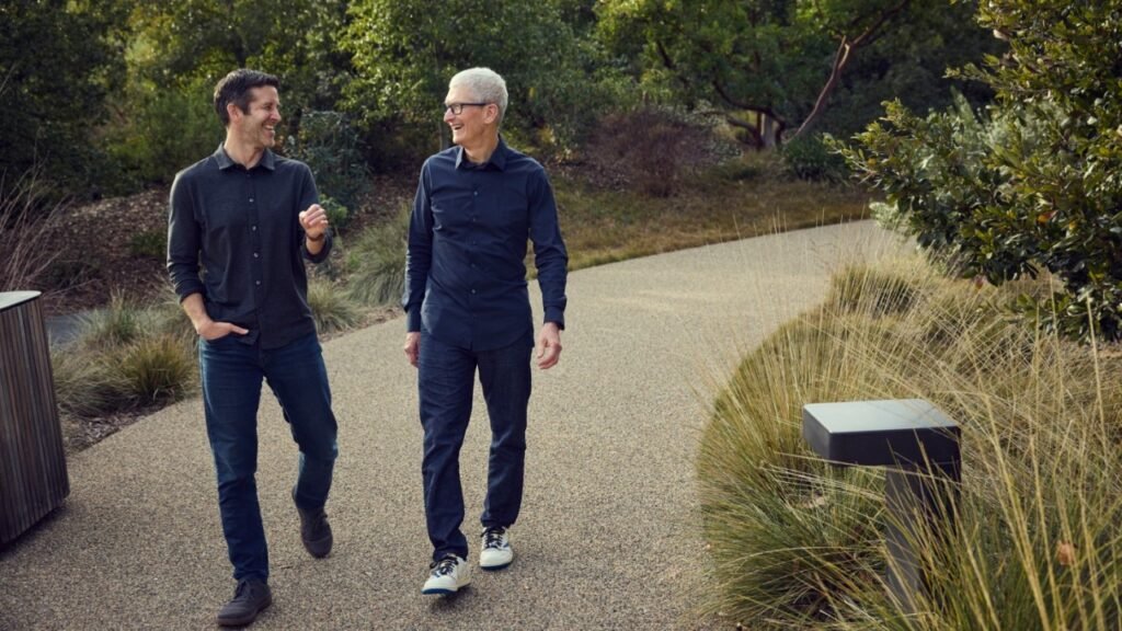 Apple Names John Ternus as Next CEO, Tim Cook Moves to Executive Chairman