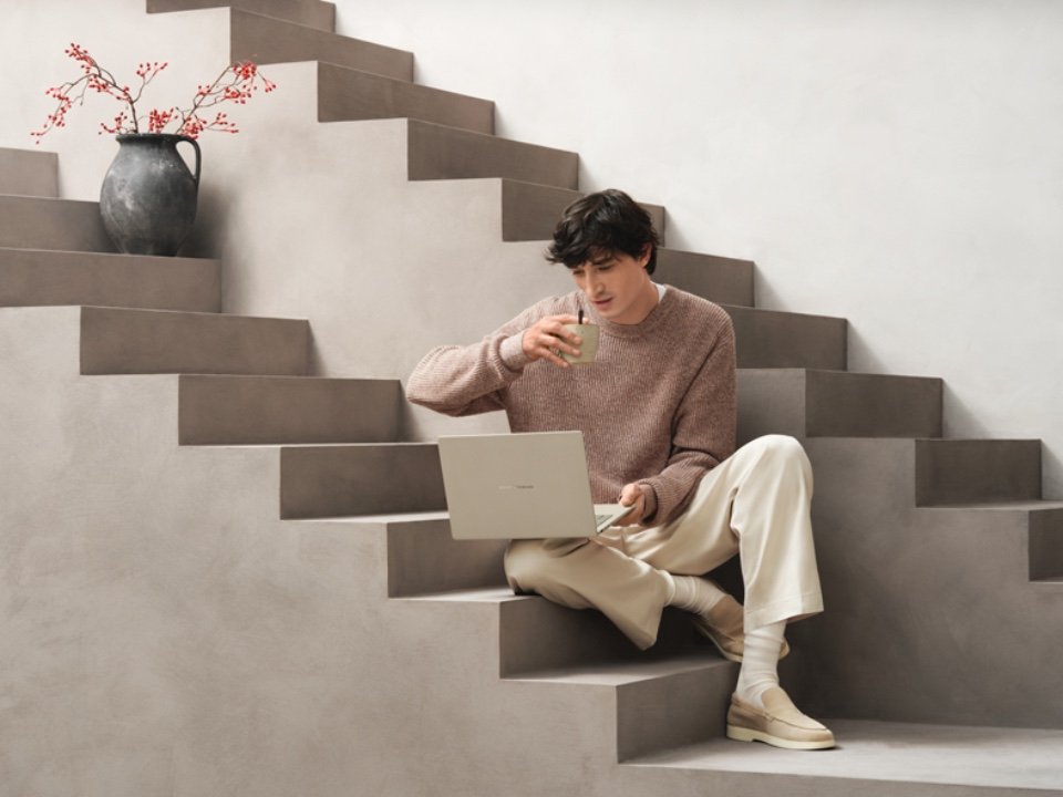 ASUS Zenbook A14 Launches in Canada with Snapdragon X2 Elite and 990g Body