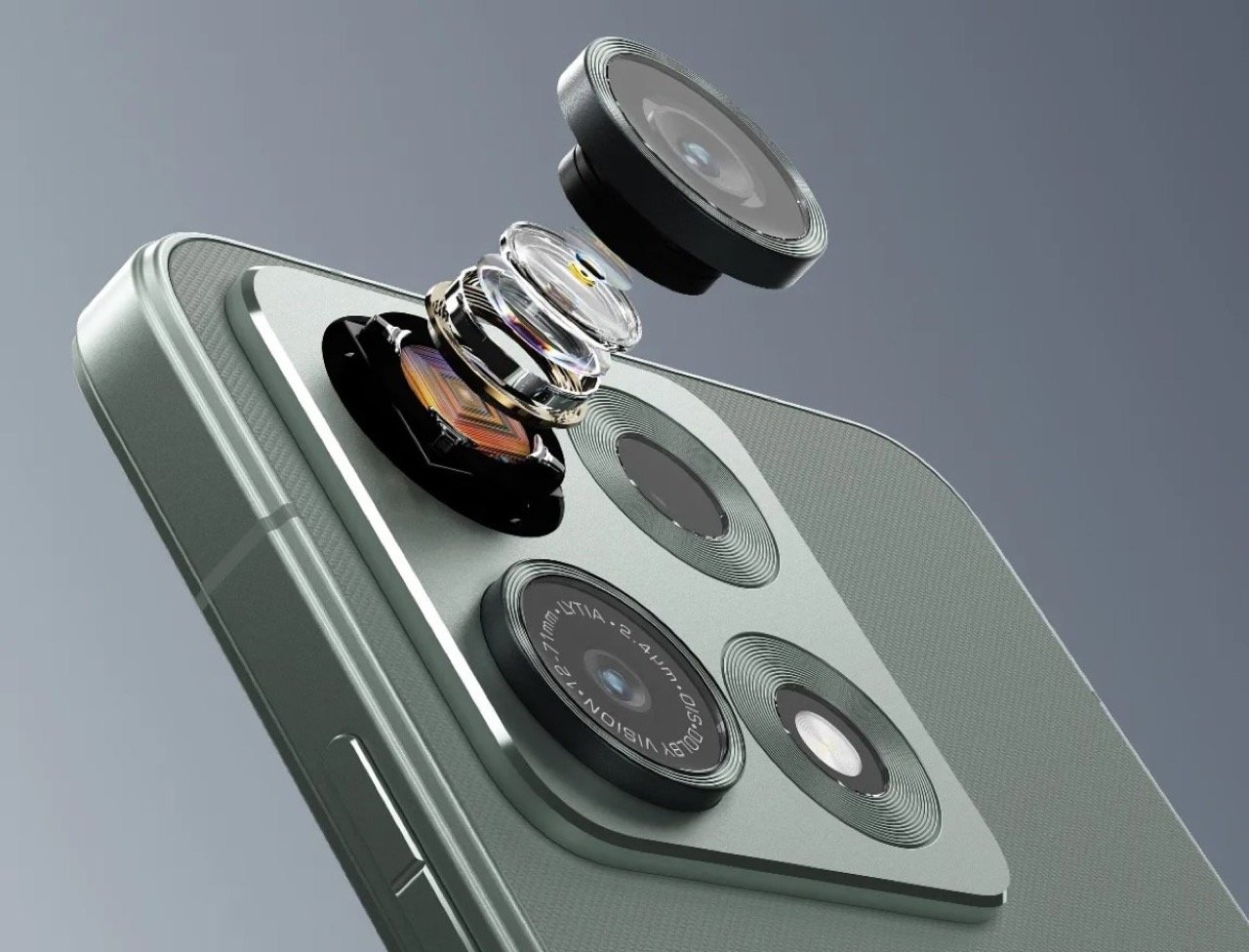 Motorola Edge 70 Max display and design
