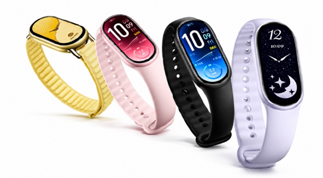 Xiaomi Smart Band 11 official launch render highlighting 2,000-nit AMOLED display