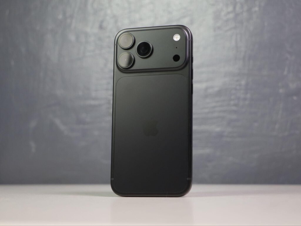 iPhone 18 Pro Max back design
