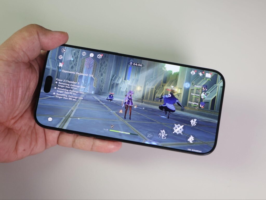 Playing Genshin Impact on the iPhone 18 Pro Max